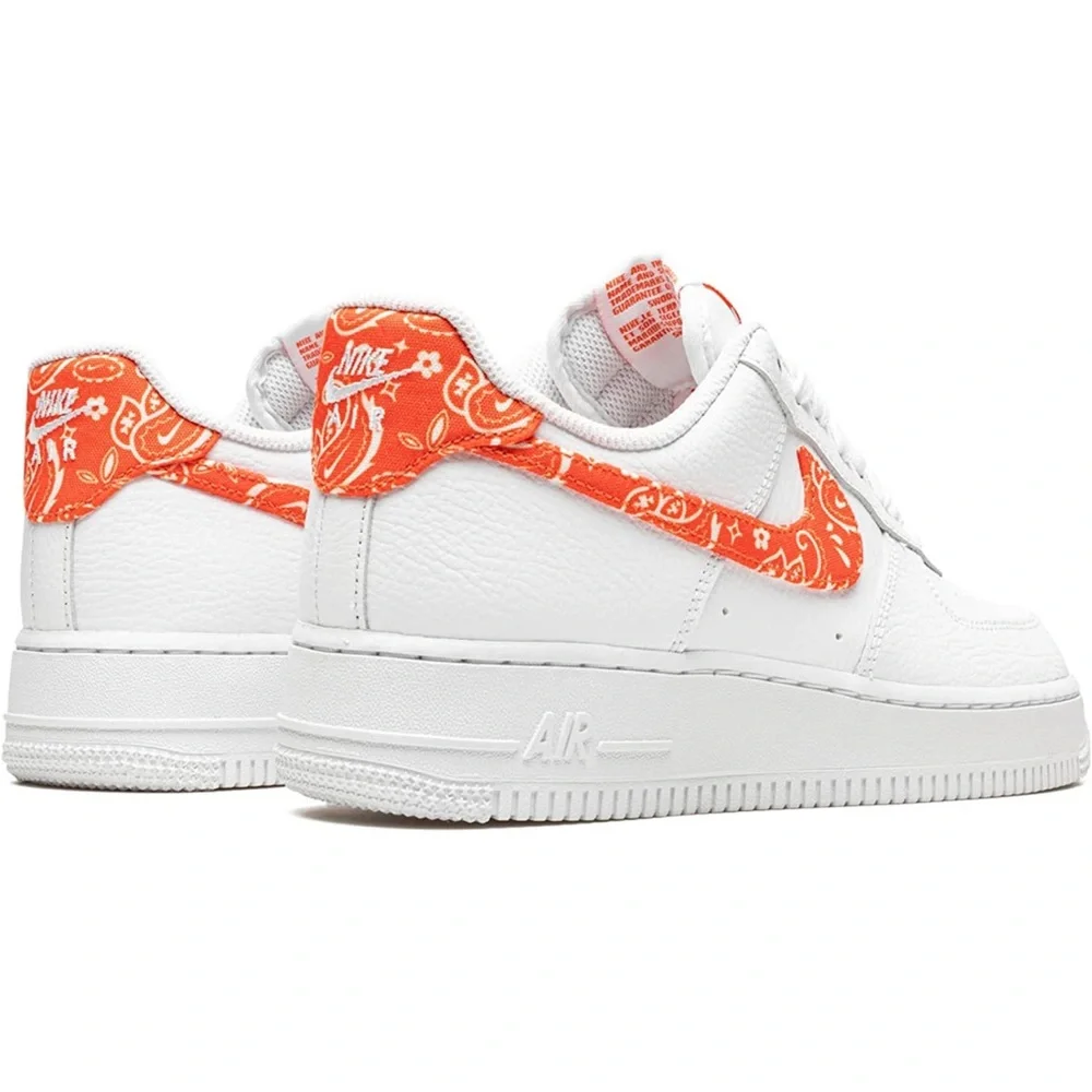 Nike Women’s Air Force Ones NIB 7.5 - Picture 3 of 5